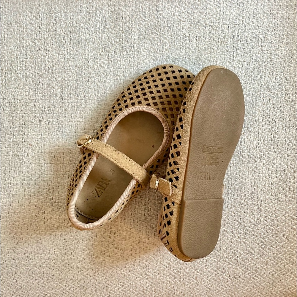 Zara Kids Beige Openwork Leather Ballet Flats - Picture 9 of 9